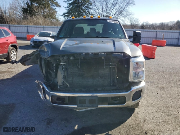 2015 Ford Super Duty F-250 SRW Lariat with VIN 1FT7W2B64FEA44704, listed as a Copart auction lot 49147915 with 278,071 mi miles and Salvage Title. Bid and sale history available at carsss.com. Image 5.