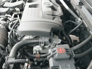 2022 Acura TLX w/A-Spec Package z VIN 19UUB5F55NA002177, wystawiony jako IAAI lot #41208723 z przebiegiem 58 795 mil mil oraz . Historia ofert i sprzedaży dostępna na DreamBid. Obrazek 19.