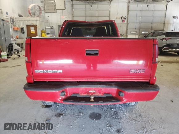 2000 GMC Sonoma SLS w/1SJ Pkg with VIN 1GTCT19W3Y8139635, listed as a Copart auction lot 49481715 with 180,926 mi miles and Salvage Title. Bid and sale history available at carsss.com. Image 6.