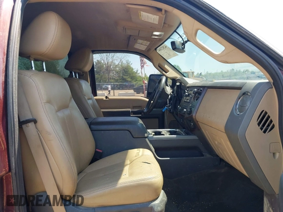 2011 Ford F-250 XL z VIN 1FT7W2BT5BEB35030, wystawiony jako IAAI lot #42021047 z przebiegiem 187 705 mil mil oraz . Historia ofert i sprzedaży dostępna na DreamBid. Obrazek 5.