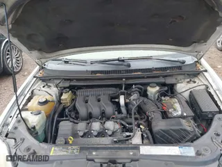 2005 Ford Five Hundred SE with VIN 1FAFP23175G151833, listed as a IAAI auction lot 41641701 with 210,469 mi miles. Bid and sale history available at carsss.com. Image 10.
