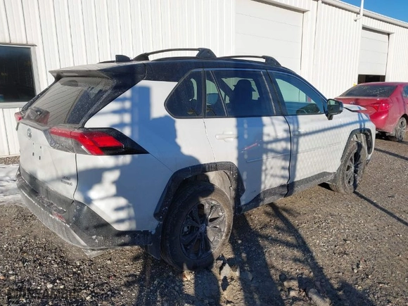 2024 Toyota RAV4 Hybrid XSE with VIN 4T3E6RFV5RU164736, listed as a IAAI auction lot 41426977 with 11,964 mi miles. Bid and sale history available at carsss.com. Image 4.