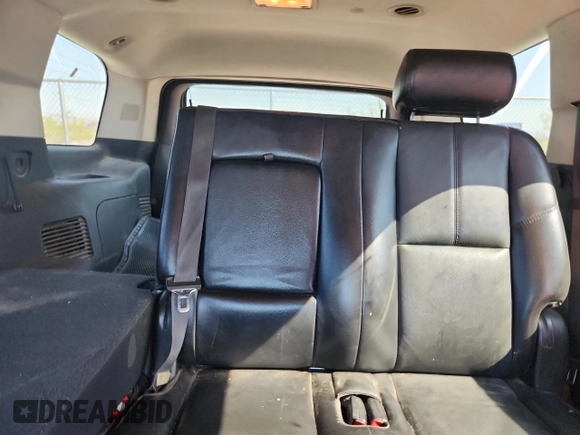2007 Chevrolet Tahoe LT with VIN 1GNFK13027R241786, listed as a Copart auction lot 60067935 with 325,486 mi miles and Salvage title. Bid and sale history available at DreamBid. Image 10.