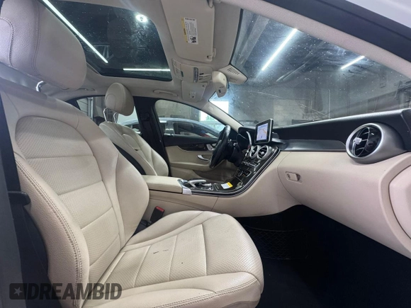 2015 Mercedes-Benz C 300 Luxury with VIN 55SWF4KB0FU020322, listed as a Copart auction lot 65088655 with 145,456 mi miles and Clean title. Bid and sale history available at DreamBid. Image 5.