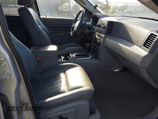 2005 Jeep Grand Cherokee Laredo with VIN 1J8GS48K35C591154, listed as a IAAI auction lot 42107302 with 196,237 mi miles and . Bid and sale history available at DreamBid. Image 5.