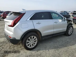 2019 Cadillac XT4 AWD Luxury with VIN 1GYFZBR44KF135140, listed as a Copart auction lot 83211944 with 39,589 mi miles and Salvage Title. Bid and sale history available at carsss.com. Image 3.
