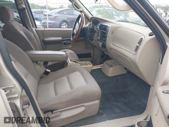 2005 Ford Explorer Sport Trac XLS with VIN 1FMZU67K05UA12487, listed as a IAAI auction lot 42371318 with Not provided miles and . Bid and sale history available at DreamBid. Image 5.