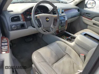 2013 Chevrolet Tahoe LT z VIN 1GNSCBE00DR361094, wystawiony jako Copart lot #48332975 z przebiegiem 177 534 mil mil oraz Szkoda całkowita • Salvage title. Historia ofert i sprzedaży dostępna na DreamBid. Obrazek 8.