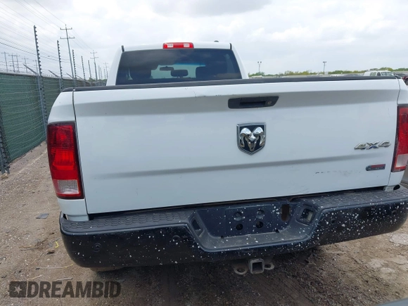 2012 Ram 2500 ST z VIN 3C6UD5HL6CG335854, wystawiony jako IAAI lot #42102244 z przebiegiem 187 838 mil mil oraz . Historia ofert i sprzedaży dostępna na DreamBid. Obrazek 16.