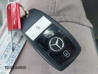 2019 Mercedes-Benz Sprinter Cargo z VIN WD4PF1CD6KP128194, wystawiony jako IAAI lot #41799320 z przebiegiem 111 189 mil mil oraz . Historia ofert i sprzedaży dostępna na DreamBid. Obrazek 11.