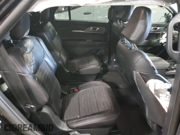 2025 Ford Explorer ST-Line with VIN 1FMUK8KH4SGA52900, listed as a Copart auction lot 50527765 with 3,892 mi miles and Salvage Title. Bid and sale history available at carsss.com. Image 11.