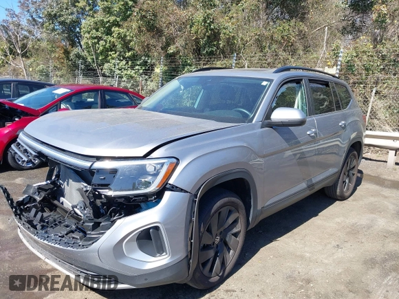 2024 Volkswagen Atlas SE with VIN 1V2JR2CA2RC518633, listed as a IAAI auction lot 41773560 with 22,386 mi miles and . Bid and sale history available at DreamBid. Image 17.