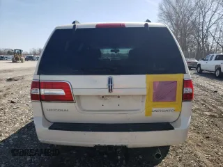 2007 Lincoln Navigator with VIN 5LMFU28567LJ24897, listed as a Copart auction lot 49324365 with Not provided miles and Salvage title. Bid and sale history available at DreamBid. Image 6.