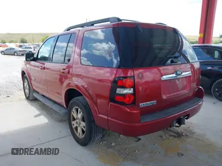 2008 Ford Explorer XLT with VIN 1FMEU73E88UA03951, listed as a IAAI auction lot 41881386 with 223,417 mi miles. Bid and sale history available at carsss.com. Image 3.