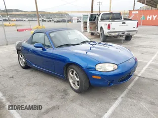 1999 Mazda MX-5 Miata z VIN JM1NB3531X0136037, wystawiony jako IAAI lot #42196338 z przebiegiem Nie podano mil oraz . Historia ofert i sprzedaży dostępna na DreamBid. Obrazek 1.