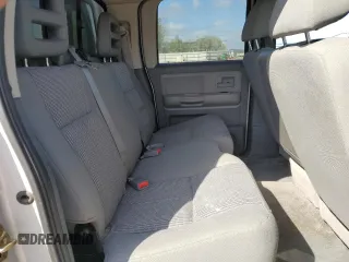 2007 Dodge Dakota SLT with VIN 1D7HW48K67S137401, listed as a Copart auction lot 53664505 with 182,862 mi miles and Clean Title. Bid and sale history available at carsss.com. Image 10.