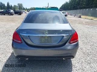2018 Mercedes-Benz C 300 with VIN 55SWF4KB8JU237139, listed as a IAAI auction lot 42500621 with 78,647 mi miles and . Bid and sale history available at DreamBid. Image 17.