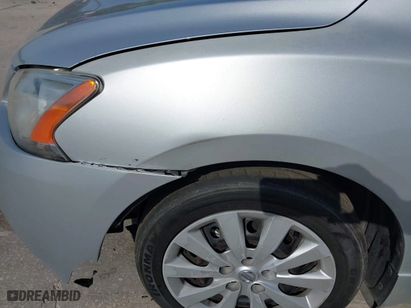 2014 Nissan Sentra SR with VIN 3N1AB7AP5EY214954, listed as a IAAI auction lot 41861753 with 179,581 mi miles. Bid and sale history available at carsss.com. Image 6.