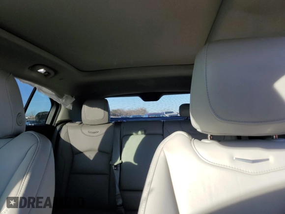 2021 Cadillac XT4 FWD Premium Luxury z VIN 1GYFZCR43MF021302, wystawiony jako Copart lot #41668755 z przebiegiem 46 047 mil mil oraz Szkody całkowita. Historia ofert i sprzedaży dostępna na DreamBid. Obrazek 10.