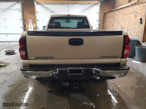 2004 Chevrolet Silverado 1500 Z71 with VIN 1GCEK14T54Z292272, listed as a Copart auction lot 43121785 with 174,768 mi miles and Salvage Title. Bid and sale history available at carsss.com. Image 6.