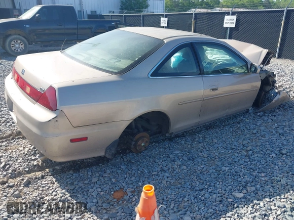 2001 Honda Accord EX с VIN 1HGCG22521A016114, выставлен на аукционе IAAI как лот 42090643 с пробегом Не указан миль и . История ставок и продаж доступна на DreamBid. Изображение 4.