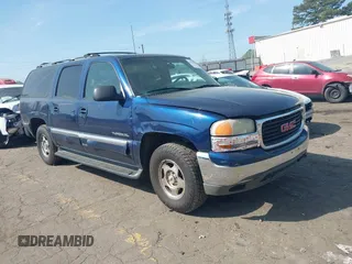2001 GMC Yukon XL SLT with VIN 3GKEC16T21G225638, listed as a IAAI auction lot 41917916 with 271,249 mi miles. Bid and sale history available at carsss.com. Image 1.