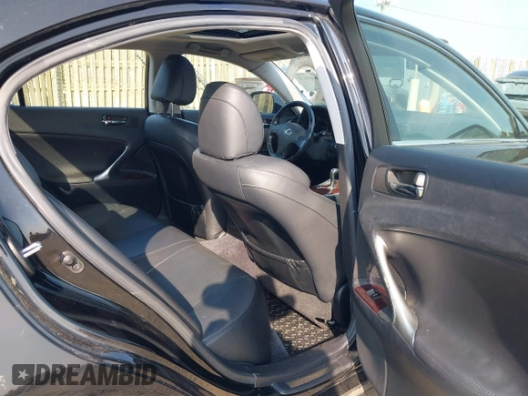 2008 Lexus IS 350 with VIN JTHBE262X85017335, listed as a IAAI auction lot 42484517 with 225,084 mi miles and . Bid and sale history available at DreamBid. Image 8.