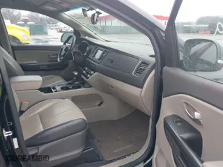 2018 Kia Sedona LX with VIN KNDMB5C14J6424518, listed as a IAAI auction lot 41689835 with NaN miles. Bid and sale history available at carsss.com. Image 5.