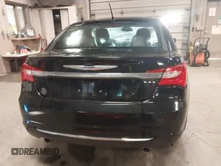2013 Chrysler 200 Limited with VIN 1C3CCBCG6DN701986, listed as a IAAI auction lot 41845359 with 122,807 mi miles. Bid and sale history available at carsss.com. Image 16.