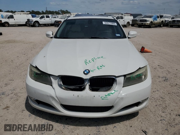 2011 BMW 3 Series 328i with VIN WBAPH7G59BNN07712, listed as a Copart auction lot 53477955 with 88,400 mi miles and Salvage Title. Bid and sale history available at carsss.com. Image 5.