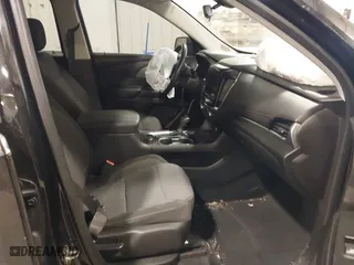 2018 Chevrolet Traverse LT Cloth with VIN 1GNEVGKW6JJ175843, listed as a IAAI auction lot 41546421 with 173,000 mi miles. Bid and sale history available at carsss.com. Image 5.