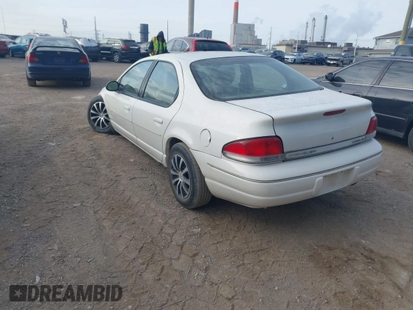 1999 Chrysler Cirrus LXi z VIN 1C3EJ56HOXN510315, wystawiony jako IAAI lot #42056205 z przebiegiem 178 344 mil mil oraz . Historia ofert i sprzedaży dostępna na DreamBid. Obrazek 3.