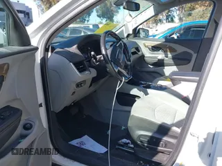 2019 GMC Terrain SLE z VIN 3GKALMEV3KL252472, wystawiony jako IAAI lot #41924804 z przebiegiem 84 412 mil mil oraz . Historia ofert i sprzedaży dostępna na DreamBid. Obrazek 18.
