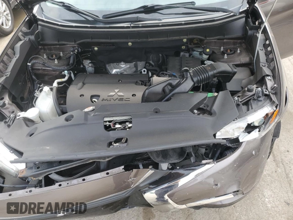 2016 Mitsubishi Outlander SEL z VIN JA4AR4AW5GZ052292, wystawiony jako Copart lot #60345175 z przebiegiem 62 762 mil mil oraz Szkoda całkowita • Salvage title. Historia ofert i sprzedaży dostępna na DreamBid. Obrazek 12.