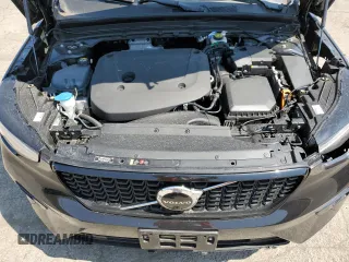 2024 Volvo XC40 Plus Dark Theme with VIN YV4L12UL0R2206363, listed as a Copart auction lot 58805295 with 4,482 mi miles and Salvage title. Bid and sale history available at DreamBid. Image 12.