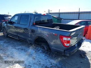 2021 Ford F-150 XL z VIN 1FTEW1C51MFC94173, wystawiony jako IAAI lot #41628222 z przebiegiem 23 266 mil mil oraz . Historia ofert i sprzedaży dostępna na DreamBid. Obrazek 3.