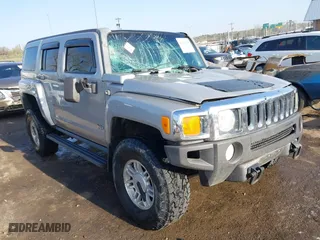 2006 Hummer H3 with VIN 5GTDN136868194546, listed as a IAAI auction lot 41981341 with 128,686 mi miles. Bid and sale history available at carsss.com. Image 1.