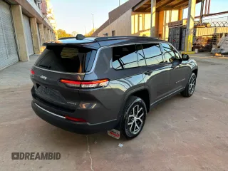2023 Jeep Grand Cherokee Limited z VIN 1C4RJKBG4P8840711, wystawiony jako Copart lot #56185315 z przebiegiem 8 076 mil mil oraz Szkoda całkowita • Salvage title. Historia ofert i sprzedaży dostępna na DreamBid. Obrazek 4.