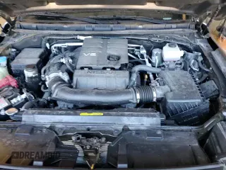 2023 Nissan Frontier Pro-4X z VIN 1N6ED1EK9PN635111, wystawiony jako Copart lot #70307495 z przebiegiem 34 334 mil mil oraz Szkoda całkowita • Salvage title. Historia ofert i sprzedaży dostępna na DreamBid. Obrazek 14.