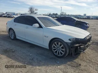 2012 BMW 5 Series 528i with VIN WBAXG5C51CDY29734, listed as a Copart auction lot 46924205 with 121,833 mi miles and Salvage Title. Bid and sale history available at carsss.com. Image 4.