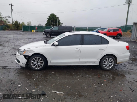 2011 Volkswagen Jetta Sedan SE w/Convenience & Sunroof PZEV with VIN 3VWDZ7AJ4BM385356, listed as a IAAI auction lot 42012728 with 169,045 mi miles. Bid and sale history available at carsss.com. Image 14.