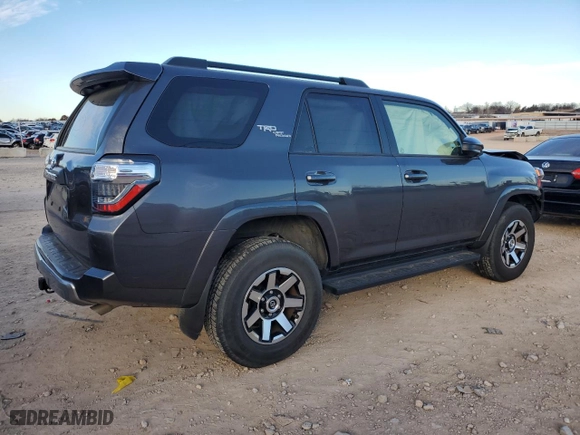 2023 Toyota 4Runner TRD Off Road with VIN JTEPU5JR0P6091318, listed as a Copart auction lot 41664485 with 27,534 mi miles and Clean Title. Bid and sale history available at carsss.com. Image 3.