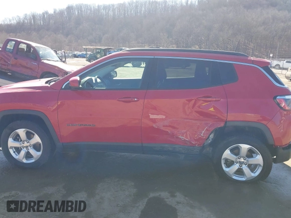 2018 Jeep Compass Latitude with VIN 3C4NJDBB0JT331884, listed as a IAAI auction lot 41737944 with 58,763 mi miles and . Bid and sale history available at DreamBid. Image 14.
