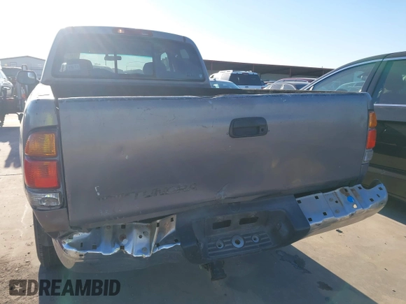 2000 Toyota Tundra SR5 with VIN 5TBRT3413YS019873, listed as a IAAI auction lot 41412497 with 305,472 mi miles and . Bid and sale history available at DreamBid. Image 16.