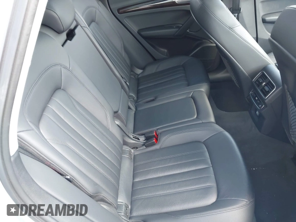 2018 Audi Q5 Premium Plus z VIN WA1BNAFY3J2234064, wystawiony jako IAAI lot #41923348 z przebiegiem 96 975 mil mil oraz . Historia ofert i sprzedaży dostępna na DreamBid. Obrazek 8.