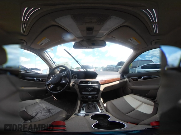 2013 Mercedes-Benz C 300 Sport z VIN WDDGF8AB1DR248695, wystawiony jako IAAI lot #42516492 z przebiegiem 155 429 mil mil oraz . Historia ofert i sprzedaży dostępna na DreamBid. Obrazek 19.