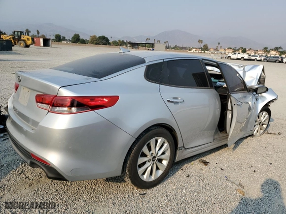 2017 Kia Optima LX with VIN 5XXGT4L32HG146090, listed as a Copart auction lot 71650734 with 164,595 mi miles and Salvage Title. Bid and sale history available at carsss.com. Image 3.