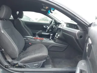 2016 Ford Mustang GT with VIN 1FA6P8CFXG5317372, listed as a IAAI auction lot 40971989 with 118,032 mi miles. Bid and sale history available at carsss.com. Image 5.