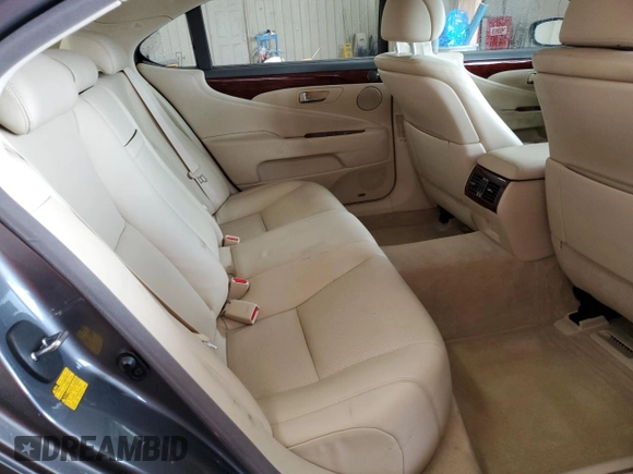 2012 Lexus LS 460 L z VIN JTHDL5EF4C5004349, wystawiony jako Copart lot #47106565 z przebiegiem 81 016 mil mil oraz Szkoda całkowita • Salvage title. Historia ofert i sprzedaży dostępna na DreamBid. Obrazek 10.