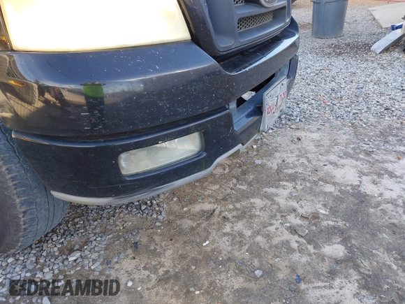 2004 Ford F-150 STX with VIN 1FTRX12WX4NC23732, listed as a IAAI auction lot 41744735 with 280,348 mi miles. Bid and sale history available at carsss.com. Image 6.